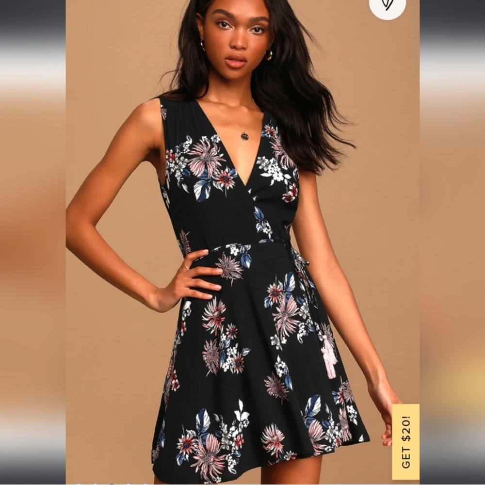 Lulus Flower Black Floral Print Wrap Dress